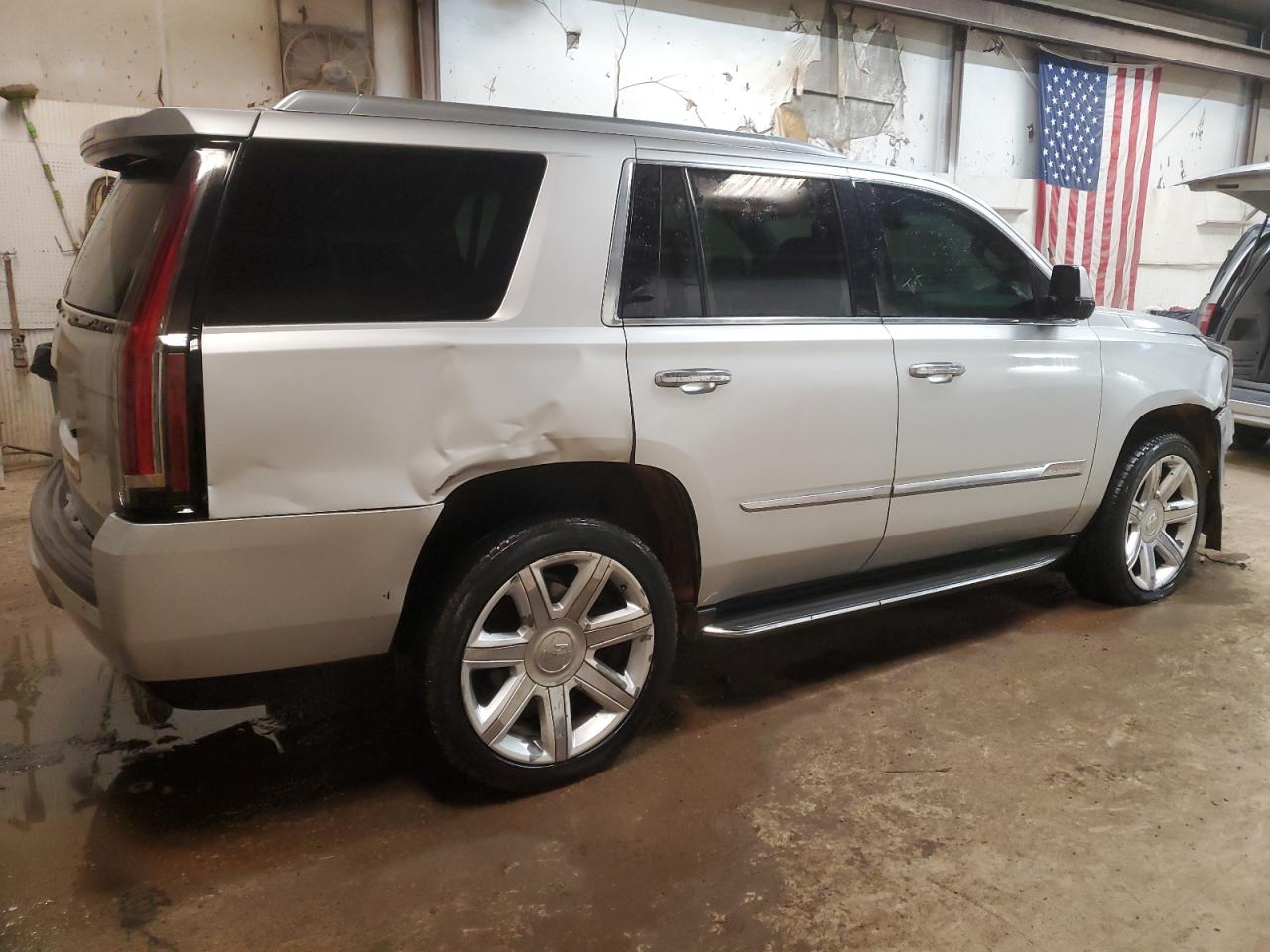 2015 Cadillac Escalade Luxury vin: 1GYS4MKJ3FR666634