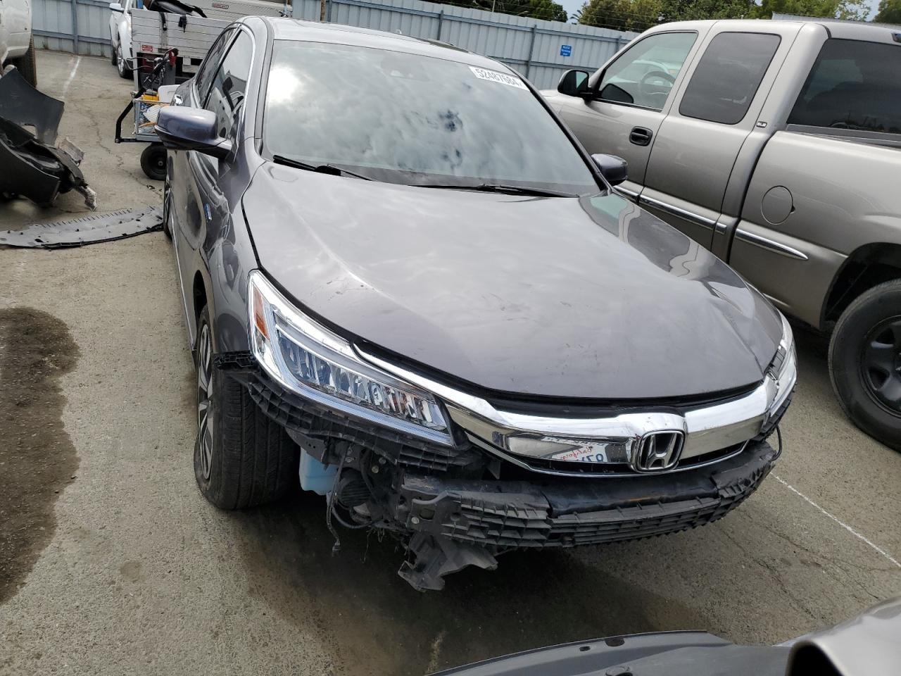 JHMCR6F7XHC022042 2017 Honda Accord Touring Hybrid