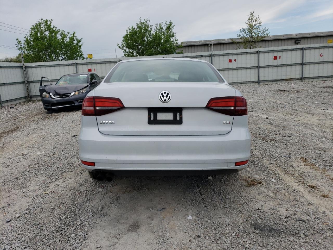 2017 Volkswagen Jetta S vin: 3VW2B7AJ7HM359807