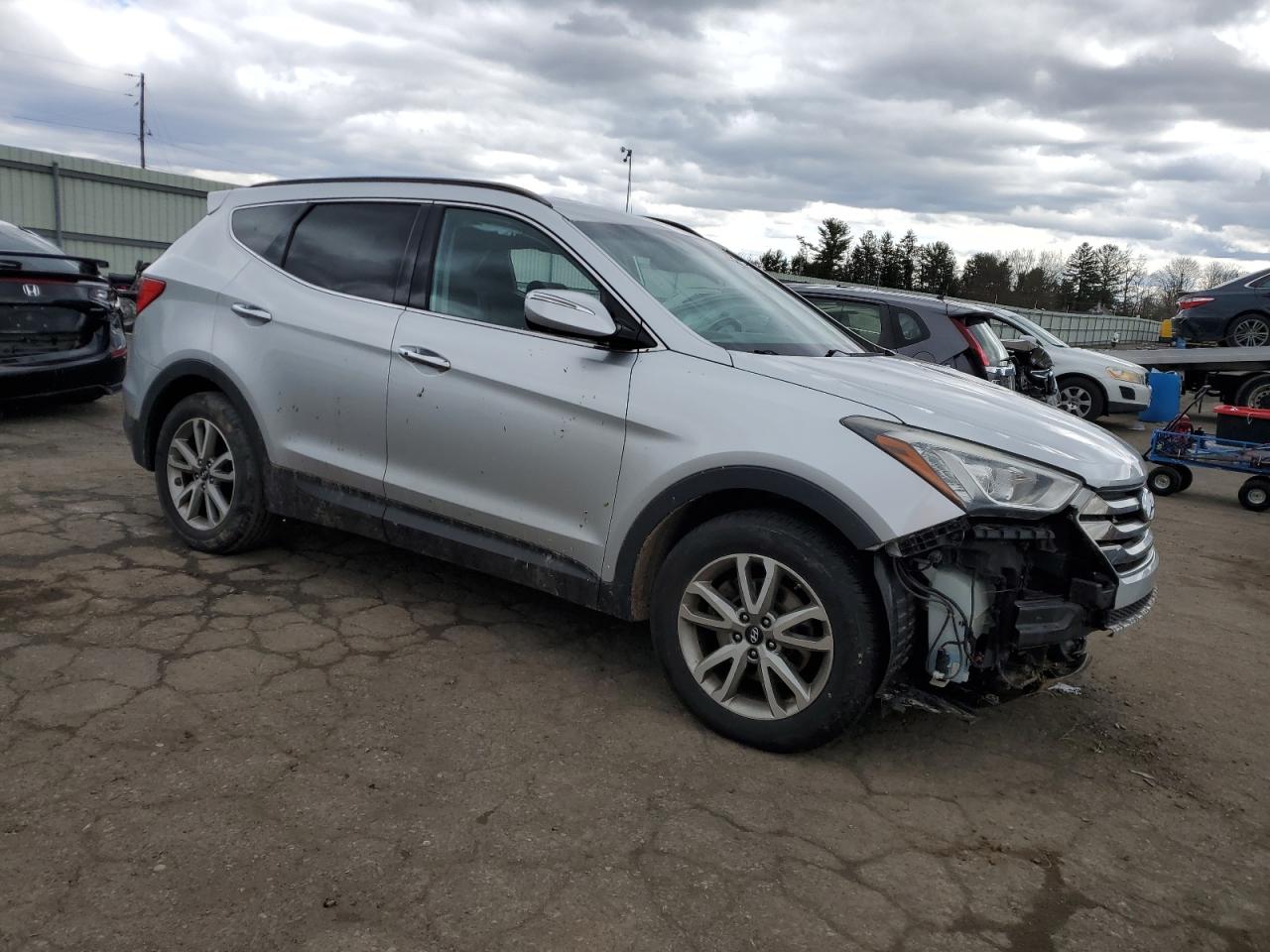 5XYZUDLAXGG358122 2016 Hyundai Santa Fe Sport