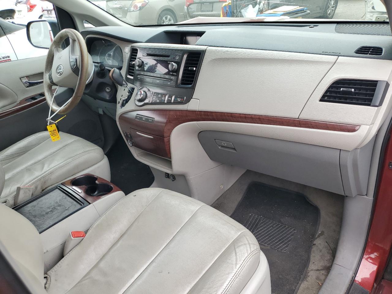 5TDYK3DC4ES443758 2014 Toyota Sienna Xle