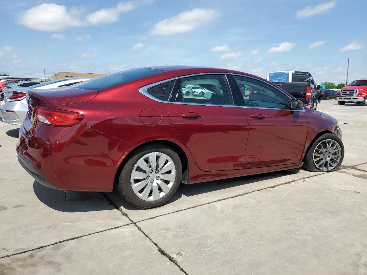 2015 Chrysler 200 Lx vin: 1C3CCCFB8FN560685