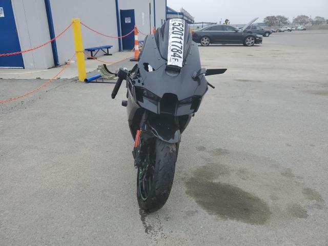 2021 KAWASAKI ZX1002 M - JKBZXVM1XMA000127