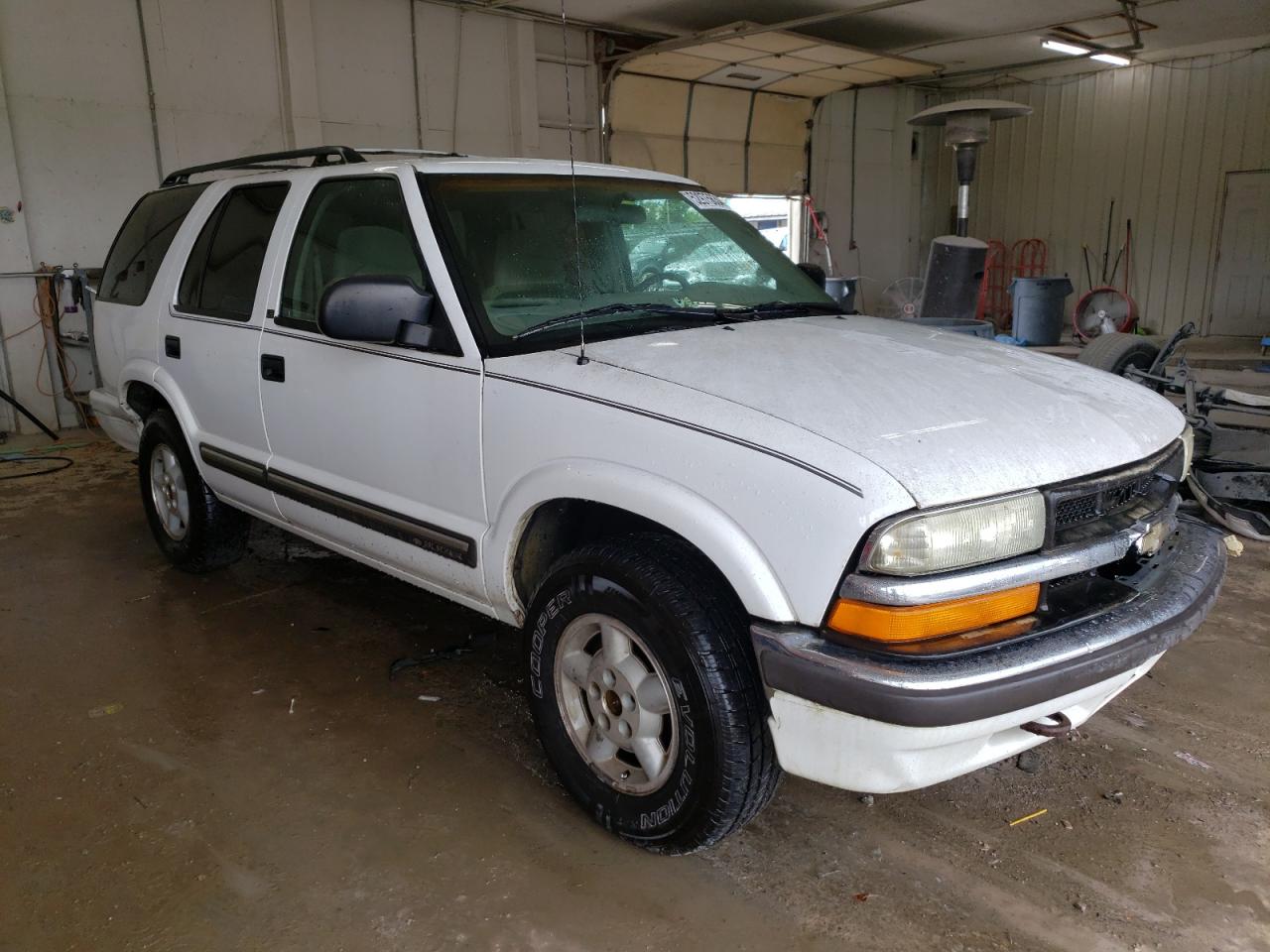 1GNDT13W71K202667 2001 Chevrolet Blazer