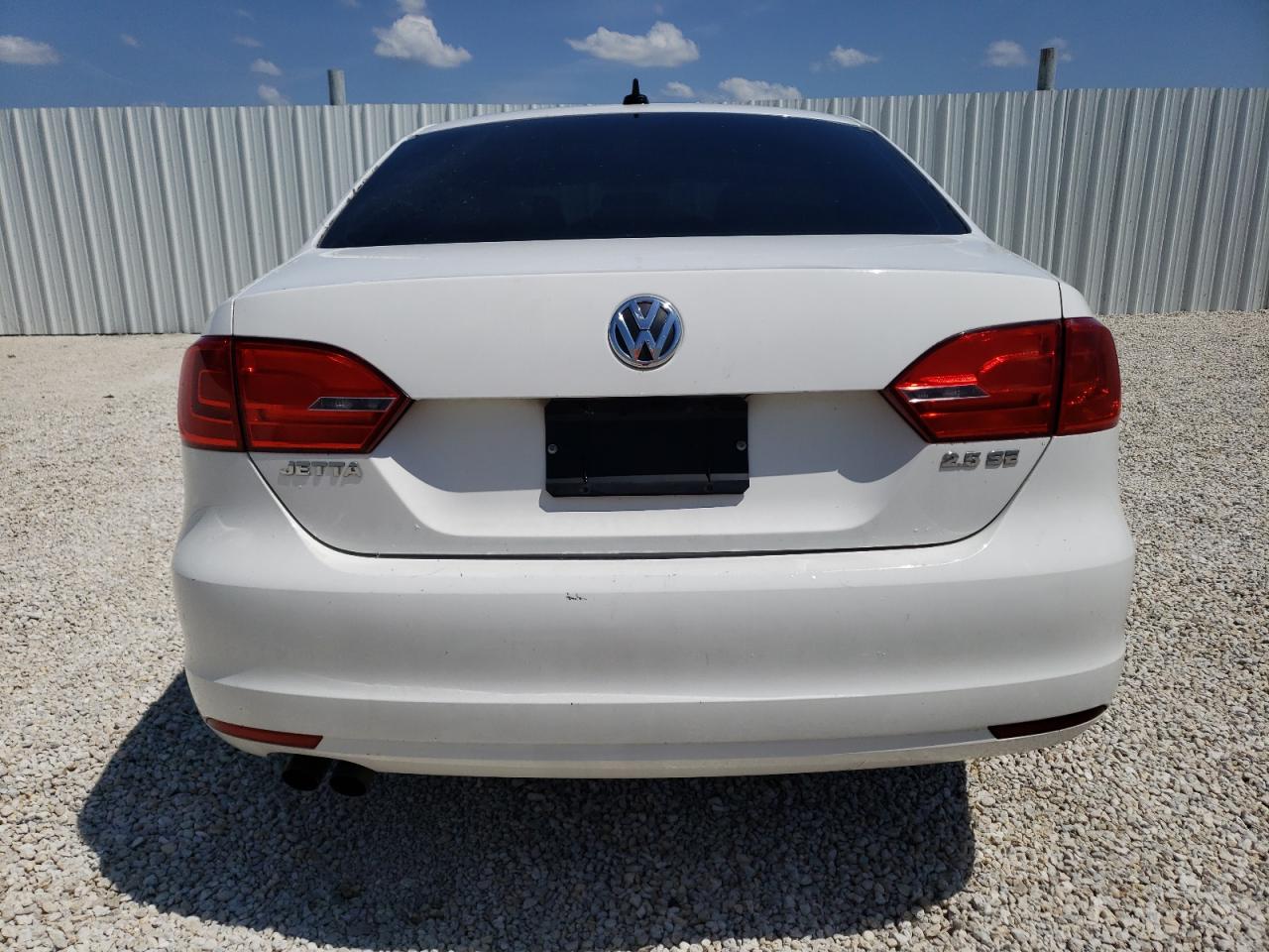 3VWDZ7AJ2BM316794 2011 Volkswagen Jetta Se