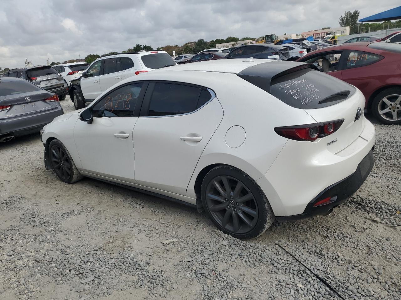 JM1BPAMM0K1140165 2019 Mazda 3 Preferred