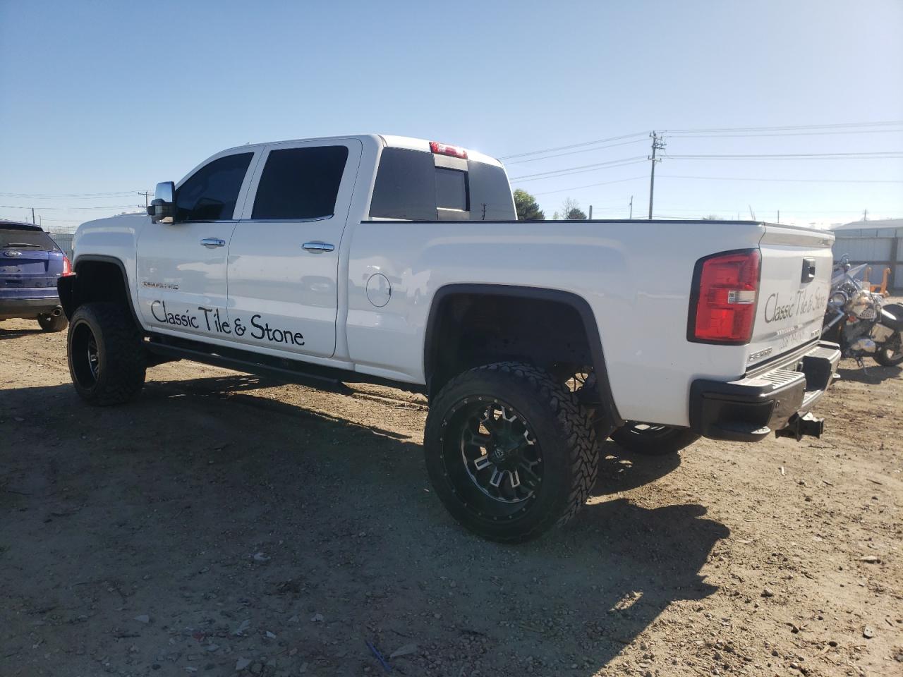 2016 GMC Sierra K2500 Denali vin: 1GT12UE81GF140022