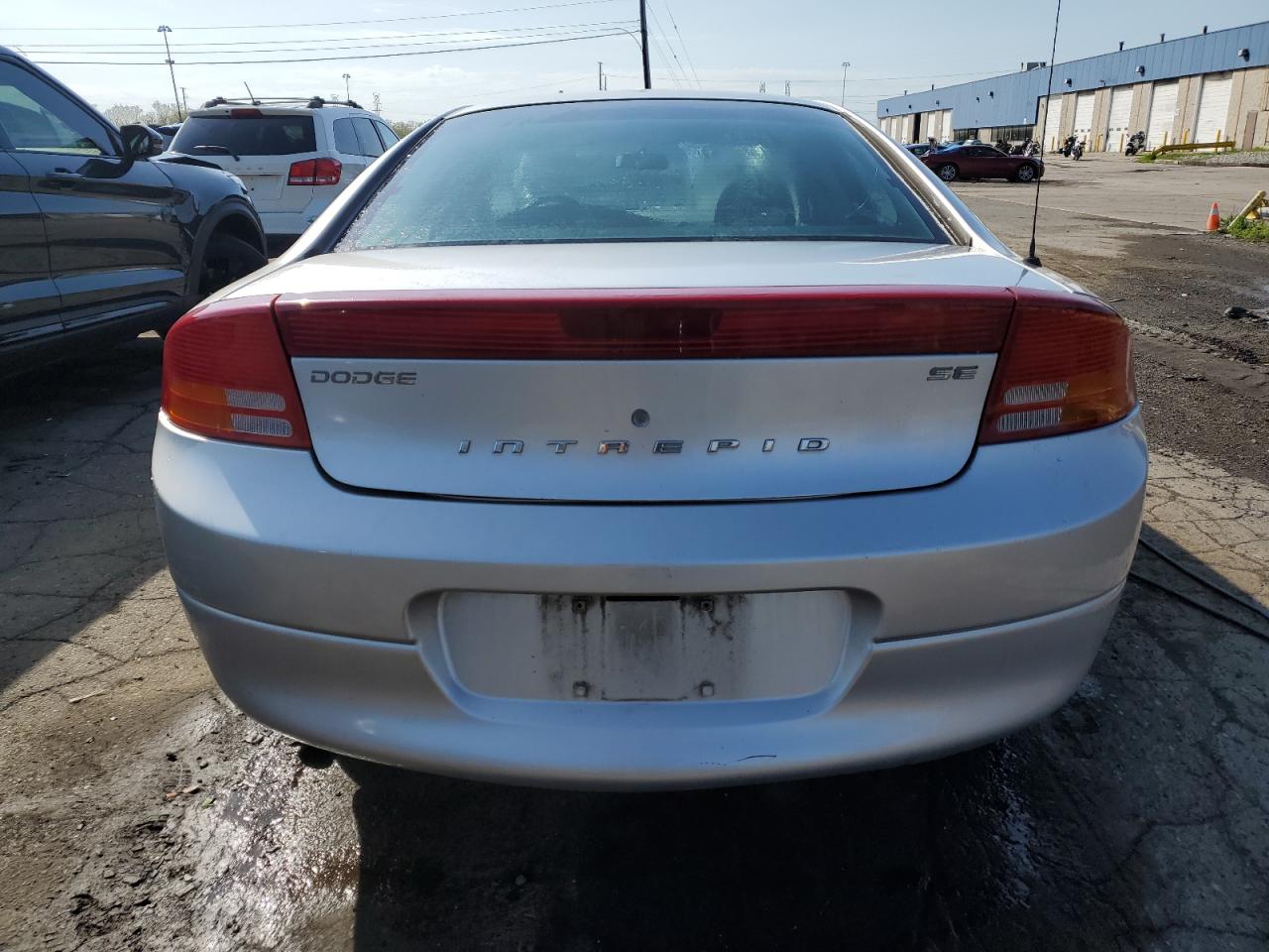 2B3HD46R64H711905 2004 Dodge Intrepid Se