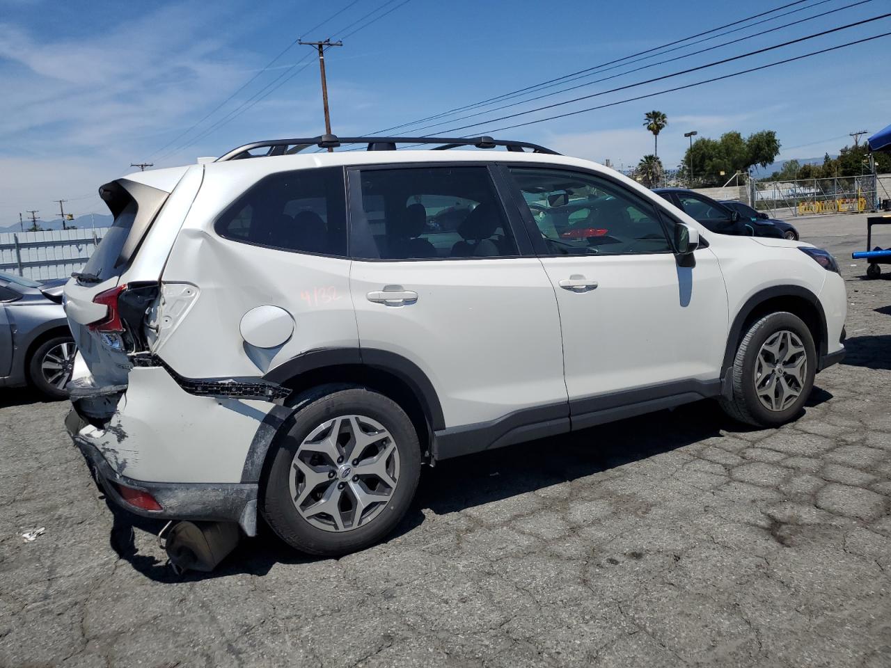 2022 Subaru Forester Premium vin: JF2SKAEC3NH448366