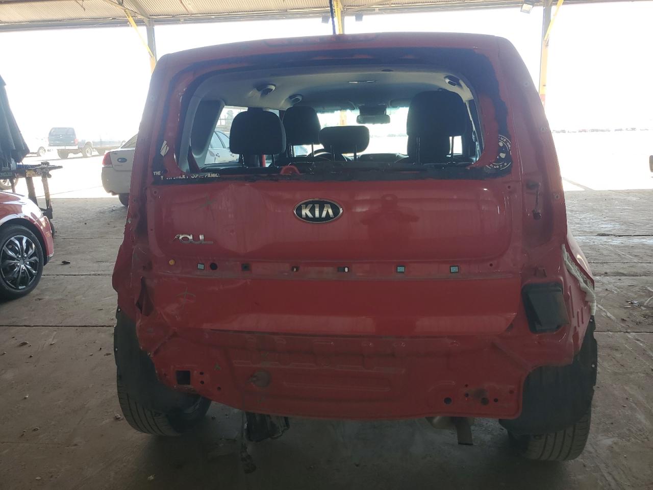 KNDJP3A58J7625511 2018 Kia Soul +