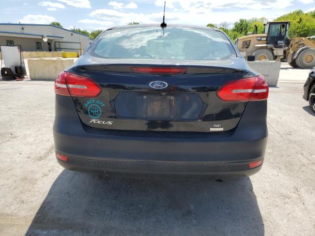 Lot #2507789709 2017 FORD FOCUS SE salvage car