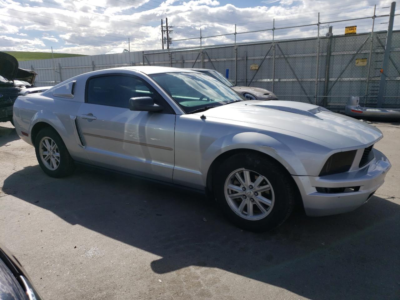 1ZVFT80N255209050 2005 Ford Mustang