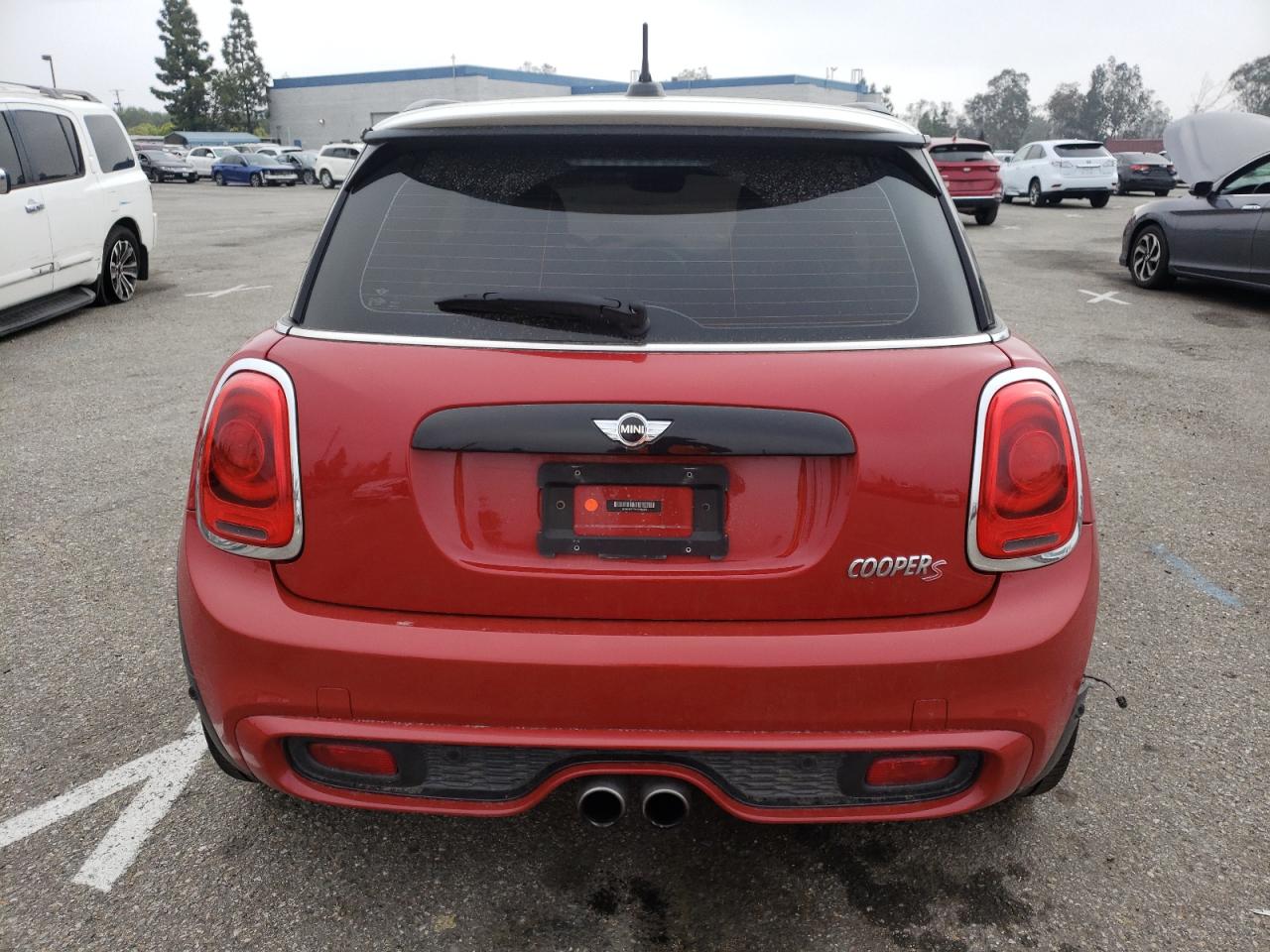 2017 Mini Cooper S vin: WMWXP7C5XH3B93844