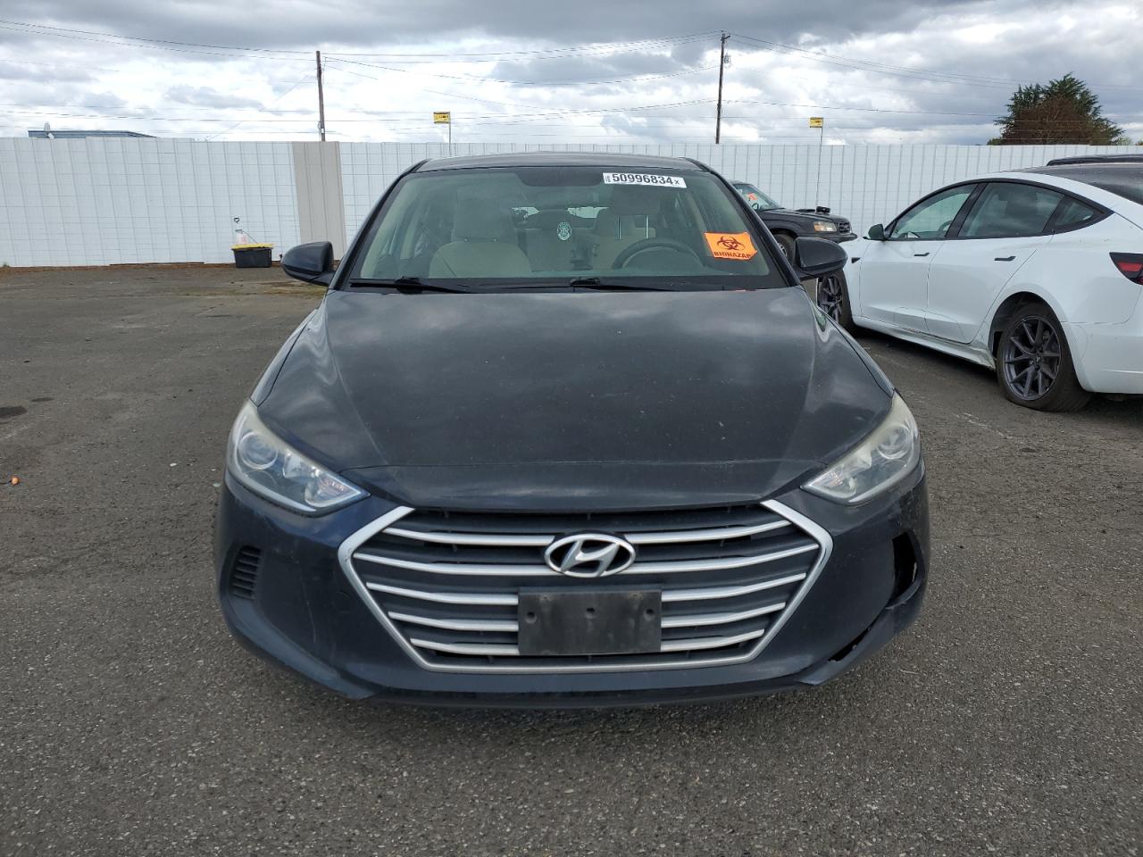 KMHD74LF2HU182806 2017 Hyundai Elantra Se