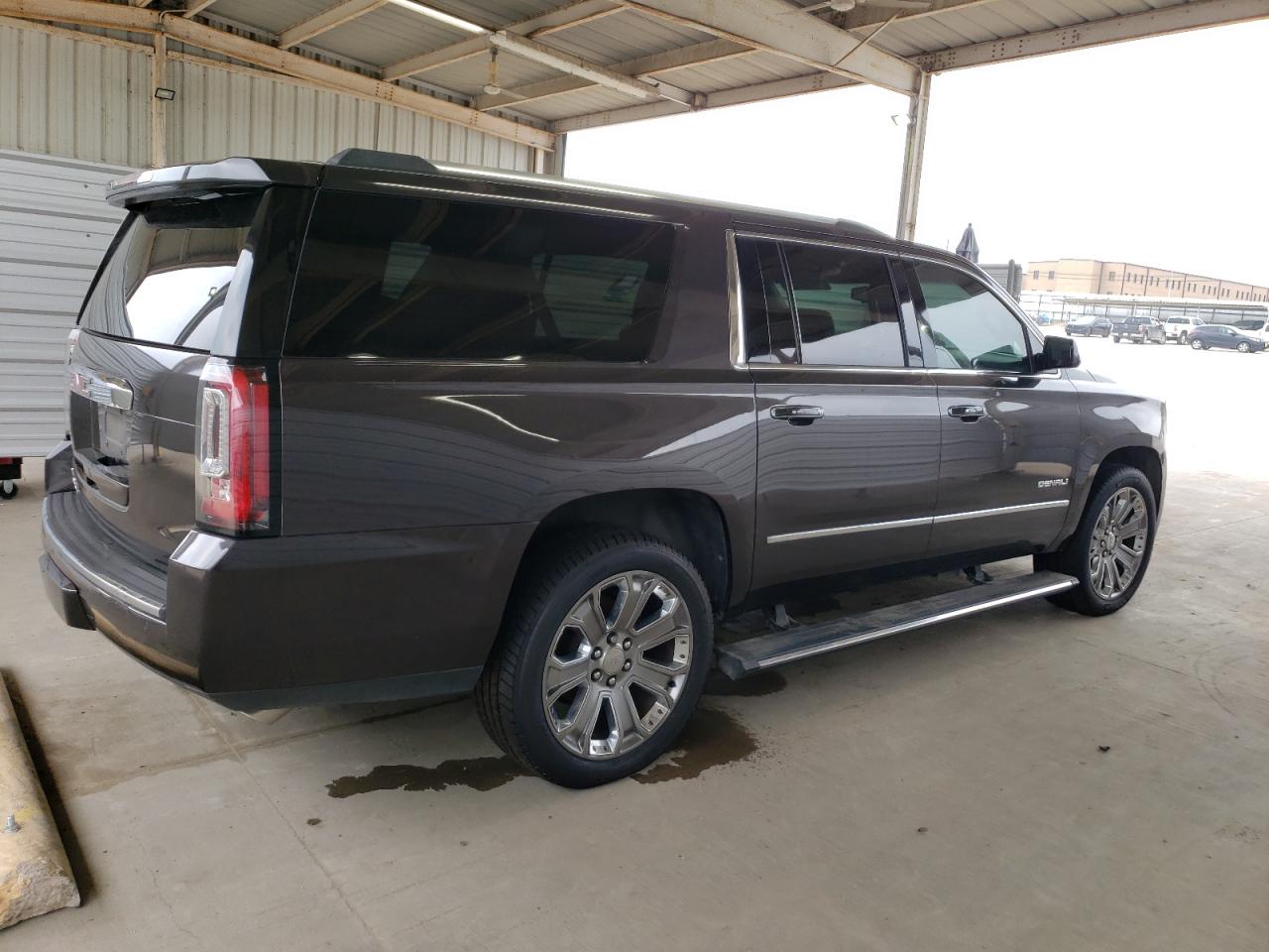 2015 GMC Yukon Xl Denali vin: 1GKS1JKJ8FR671989