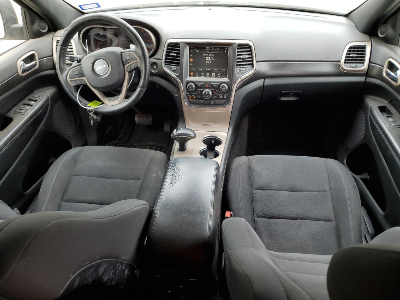 1C4RJEAG0EC424135 2014 Jeep Grand Cherokee Laredo