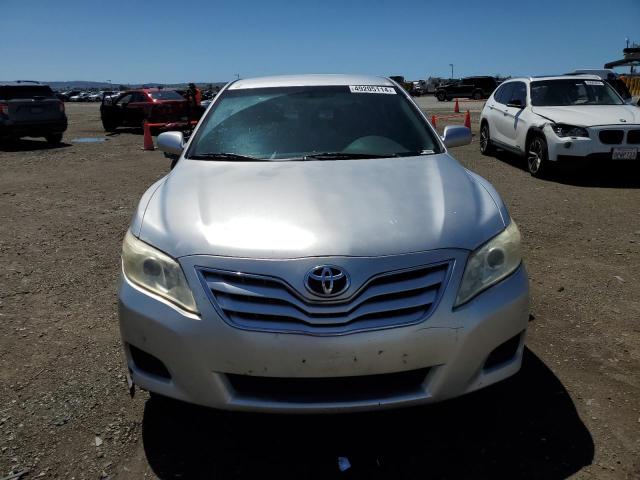 Lot #2468219400 2011 TOYOTA CAMRY BASE salvage car