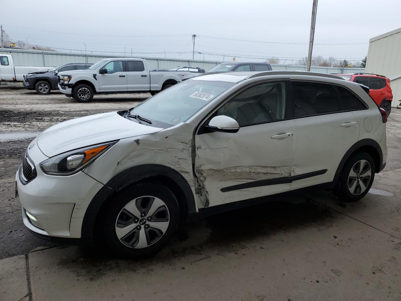 KNDCC3LC2H5058492 2017 Kia Niro Ex