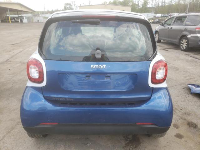 VIN WMEFJ9BAXHK237694 2017 Smart Fortwo no.6