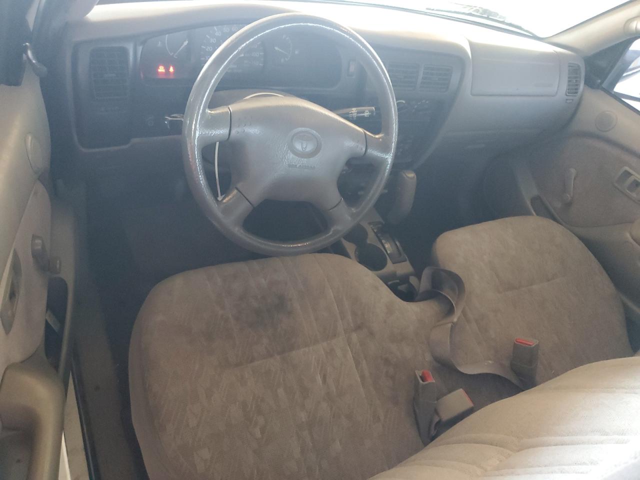 5TENL42N51Z775957 2001 Toyota Tacoma