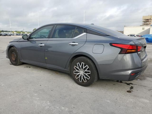 2020 Nissan Altima - Image 2