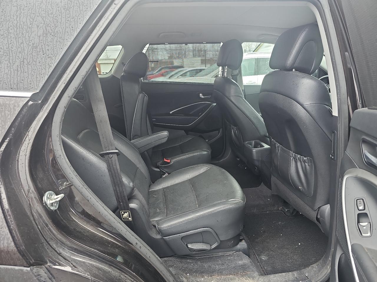 KM8SNDHF2KU296527 2019 Hyundai Santa Fe Xl Se