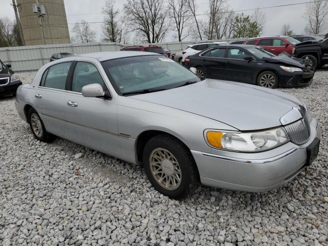 1998 Lincoln Town Car Cartier VIN: 1LNFM83W3WY731699 Lot: 51577634