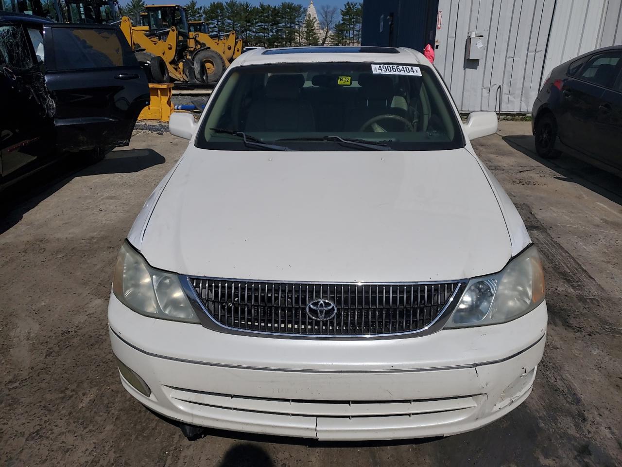 4T1BF28B72U258242 2002 Toyota Avalon Xl