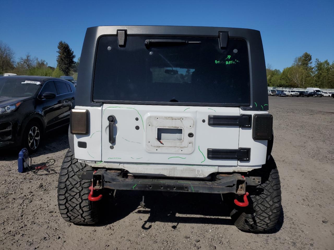 1C4BJWFGXDL687330 2013 Jeep Wrangler Unlimited Rubicon