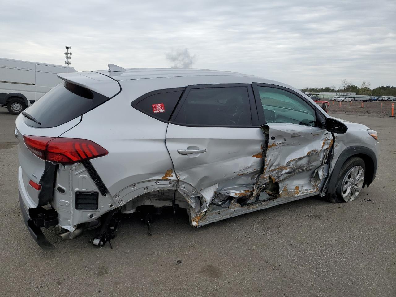 KM8J2CA49KU039825 2019 Hyundai Tucson Se