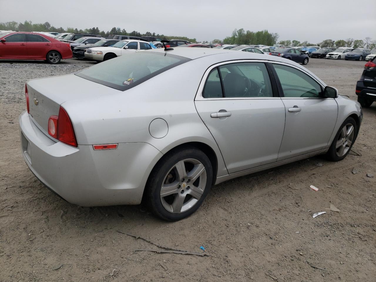 1G1ZD5E19BF370205 2011 Chevrolet Malibu 2Lt