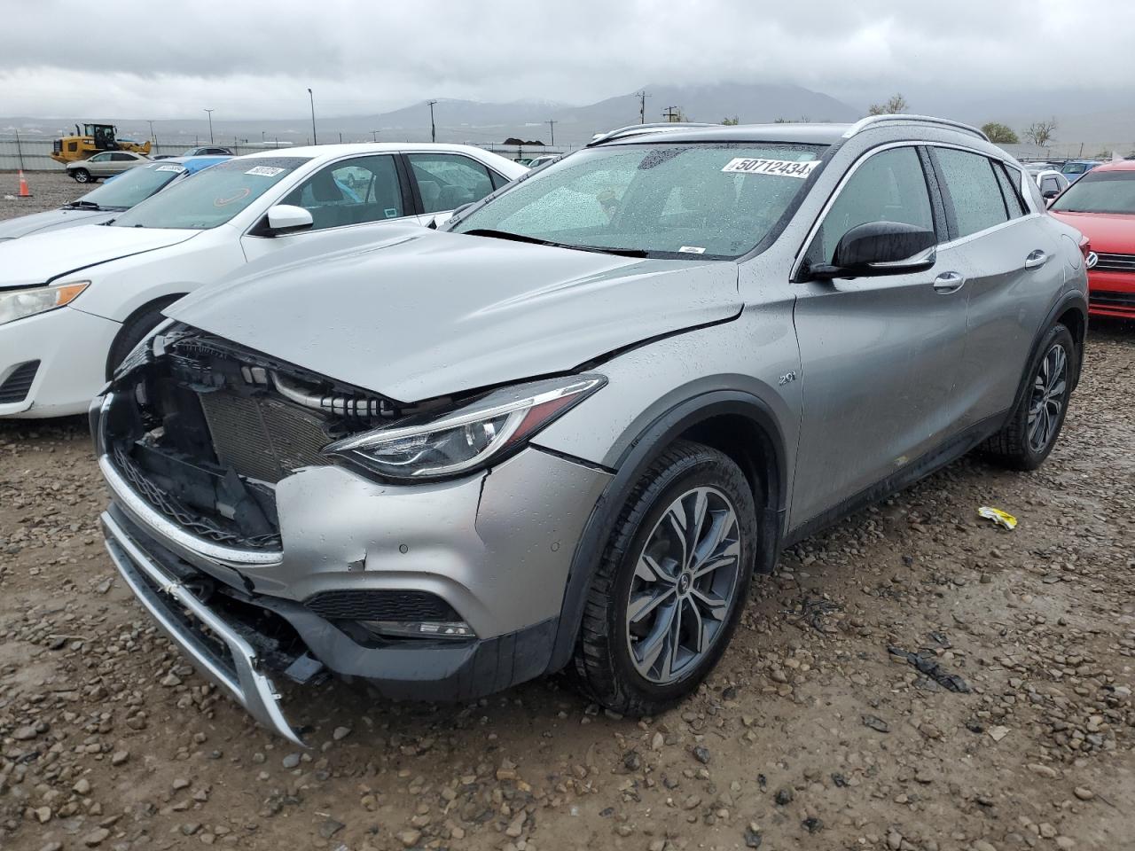 SJKCH5CRXJA056114 2018 Infiniti Qx30 Base