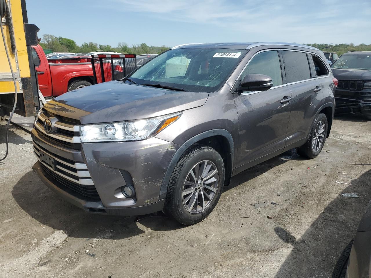 Lot #2952946819 2019 TOYOTA HIGHLANDER