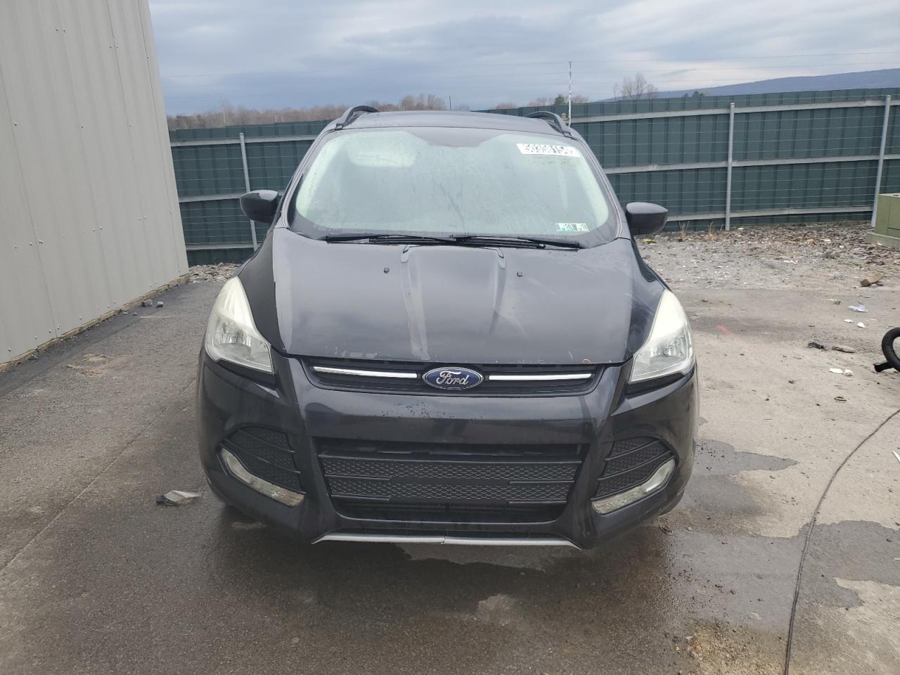 1FMCU9G9XFUA73156 2015 Ford Escape Se