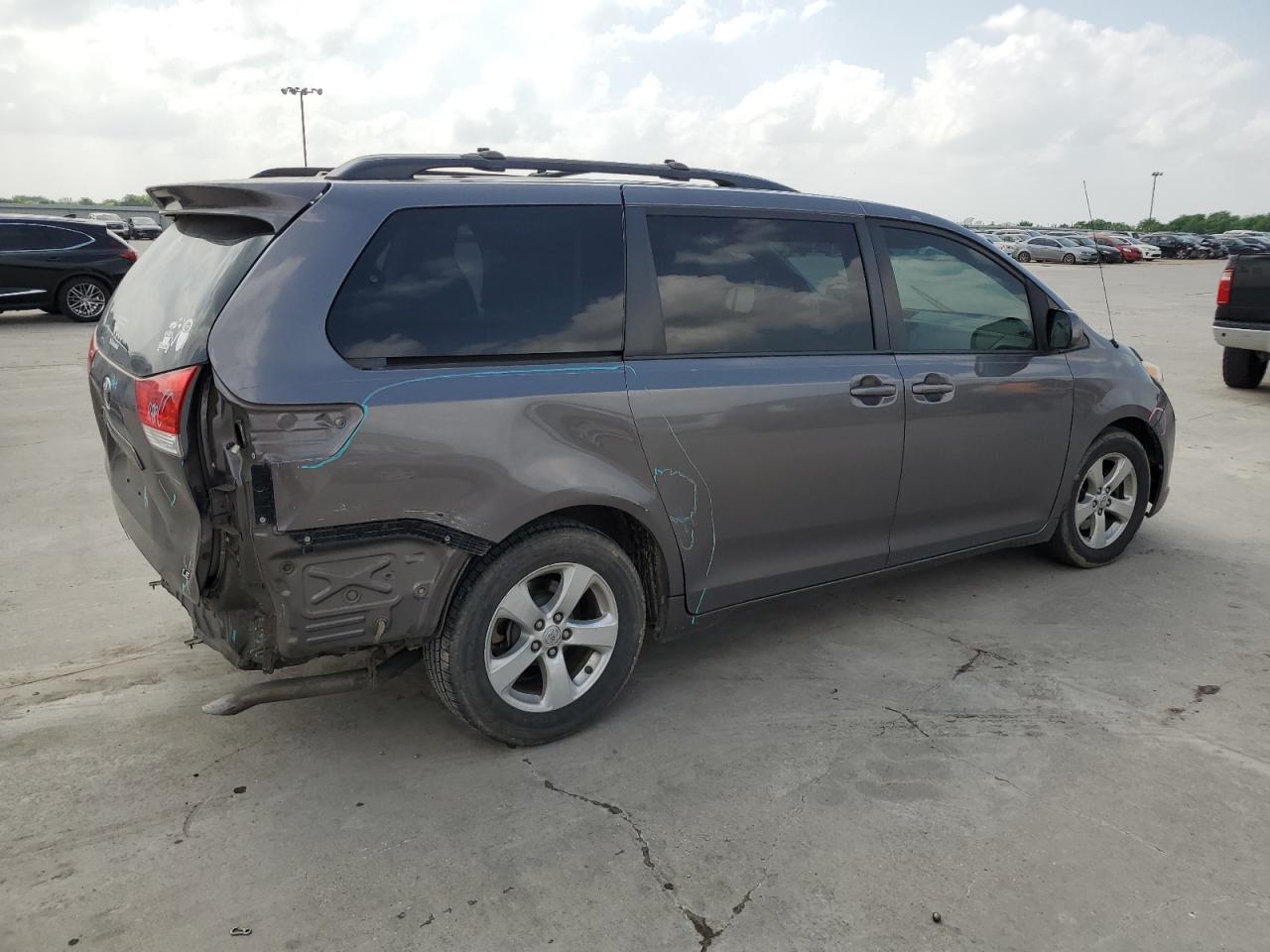 5TDKK3DCXES420989 2014 Toyota Sienna Le