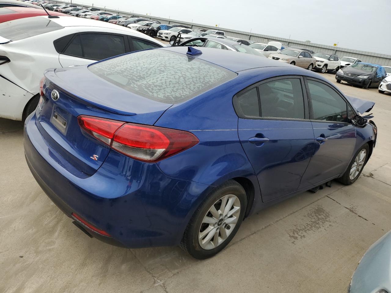 3KPFL4A75HE090298 2017 Kia Forte Lx