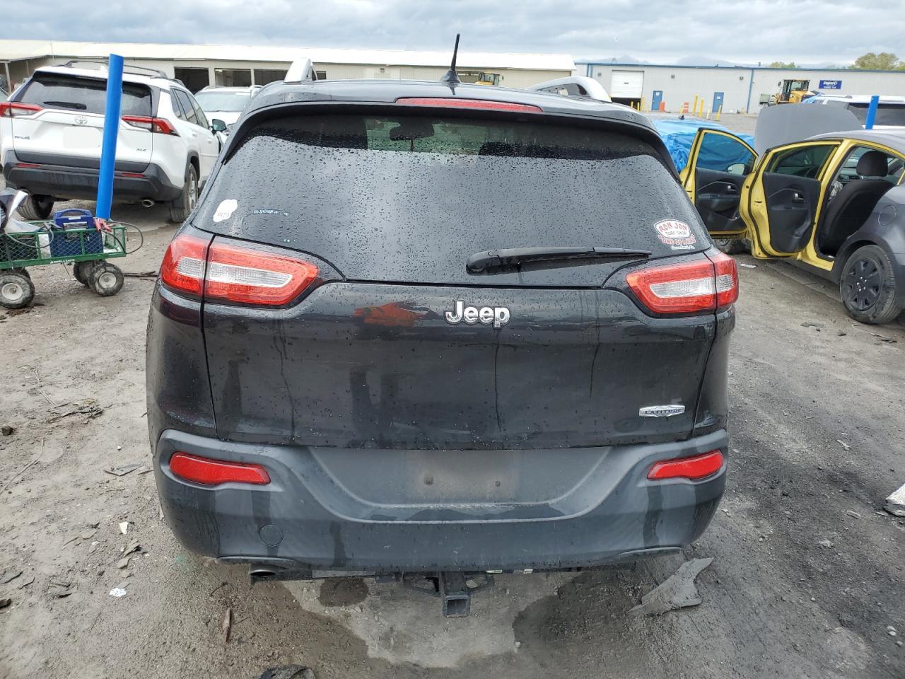 2014 Jeep Cherokee Latitude vin: 1C4PJLCB6EW245626