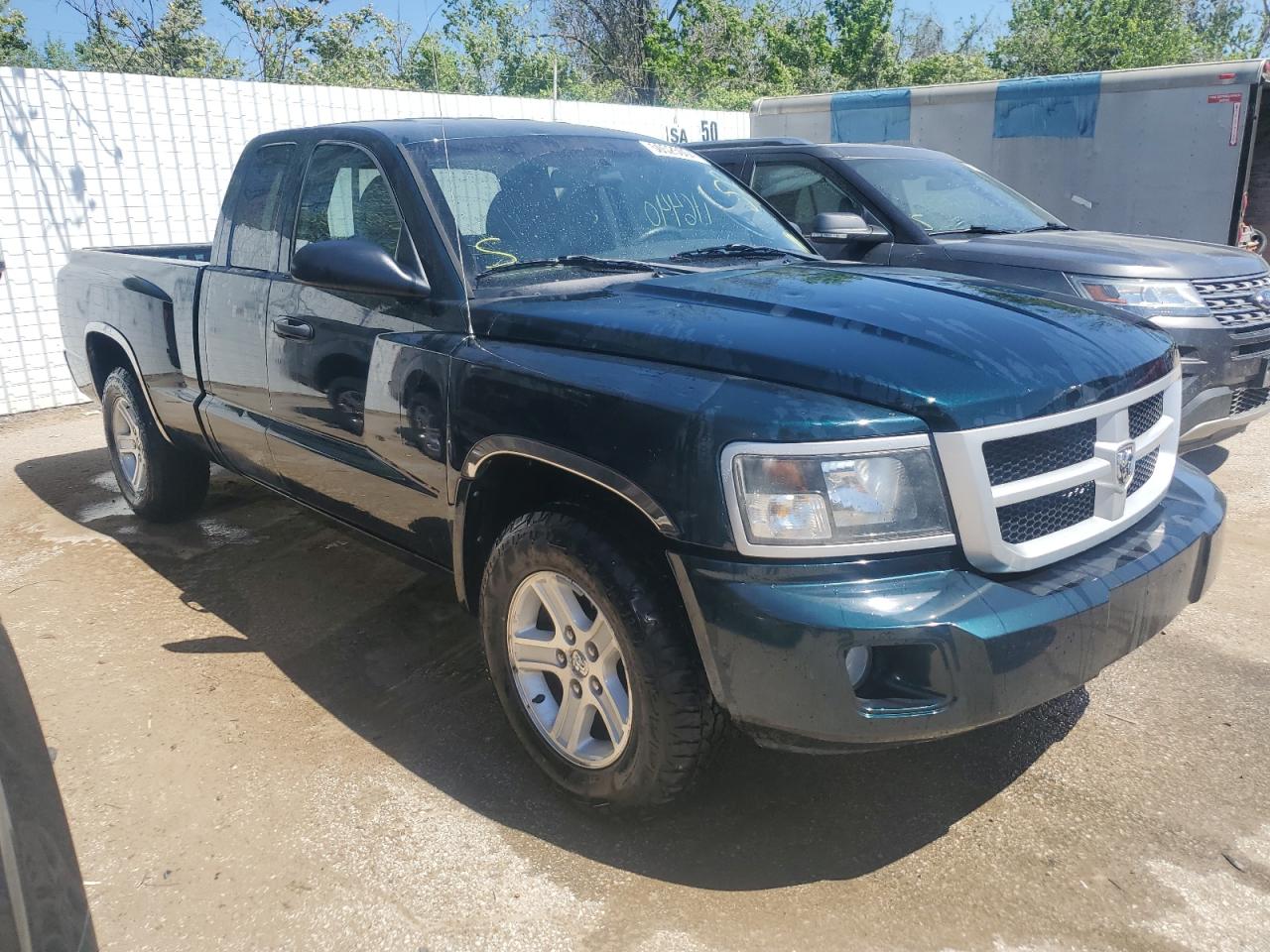 1D7RE3BK4BS672570 2011 Dodge Dakota Slt