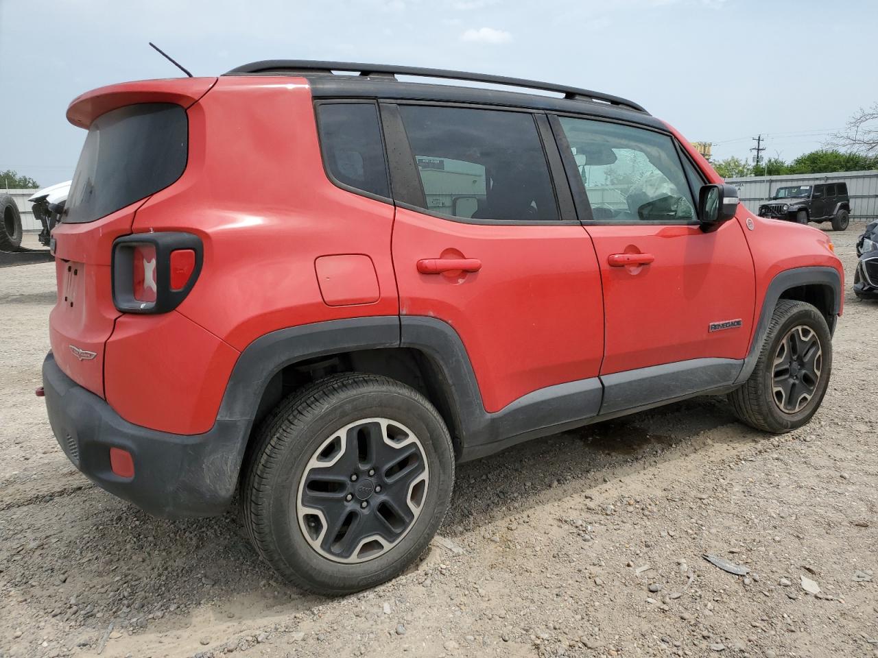 ZACCJBCT7GPE06311 2016 Jeep Renegade Trailhawk