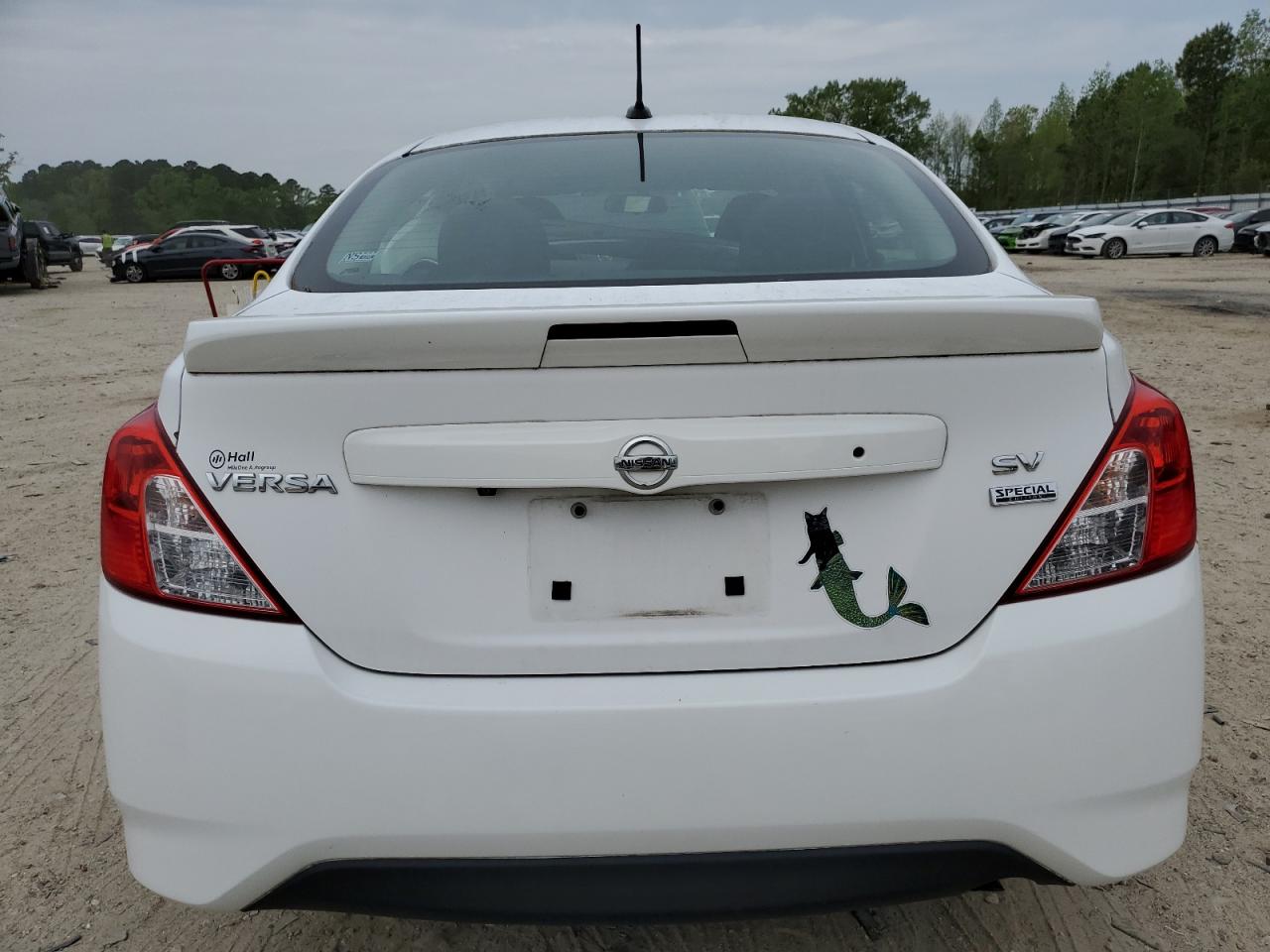 2018 Nissan Versa S vin: 3N1CN7AP9JL854821