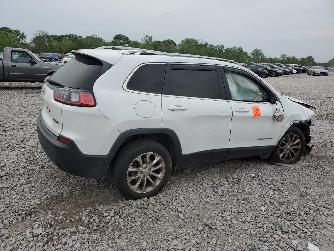 1C4PJLCB9KD396404 2019 Jeep Cherokee Latitude