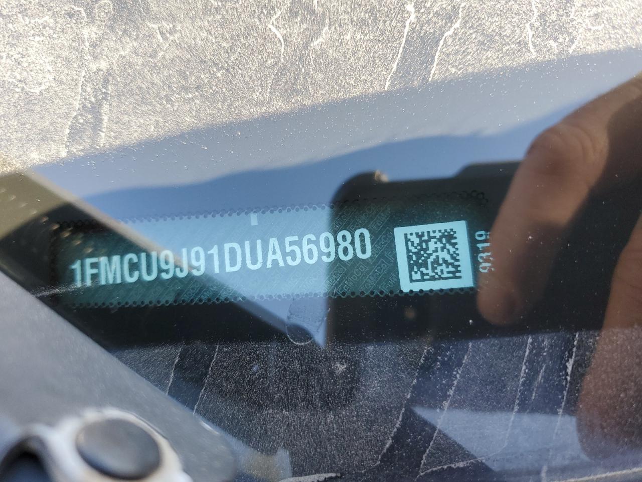 1FMCU9J91DUA56980 2013 Ford Escape Titanium