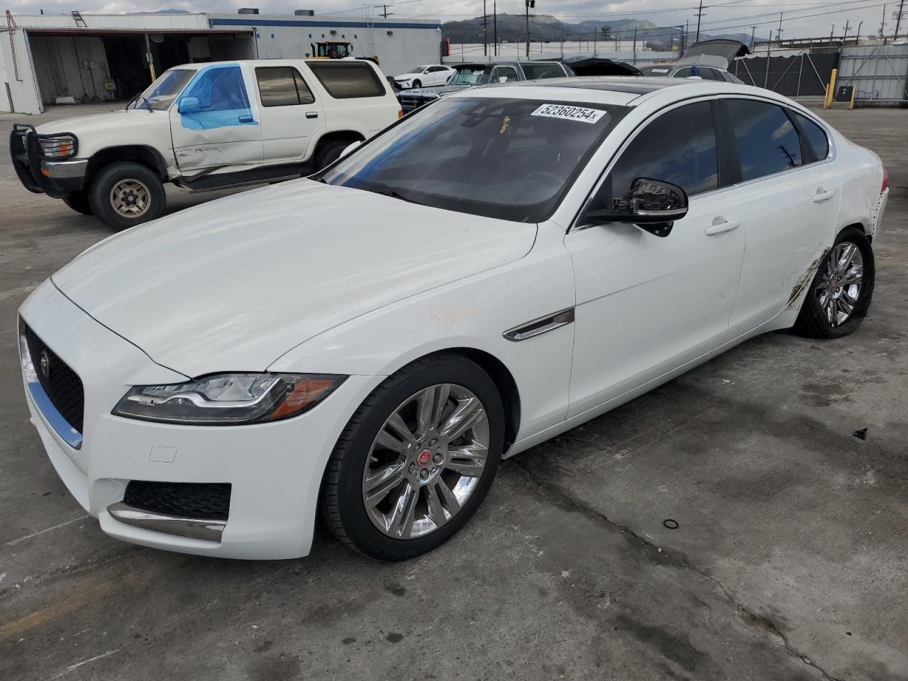 SAJBD4BV4GCY14613 2016 Jaguar Xf Premium