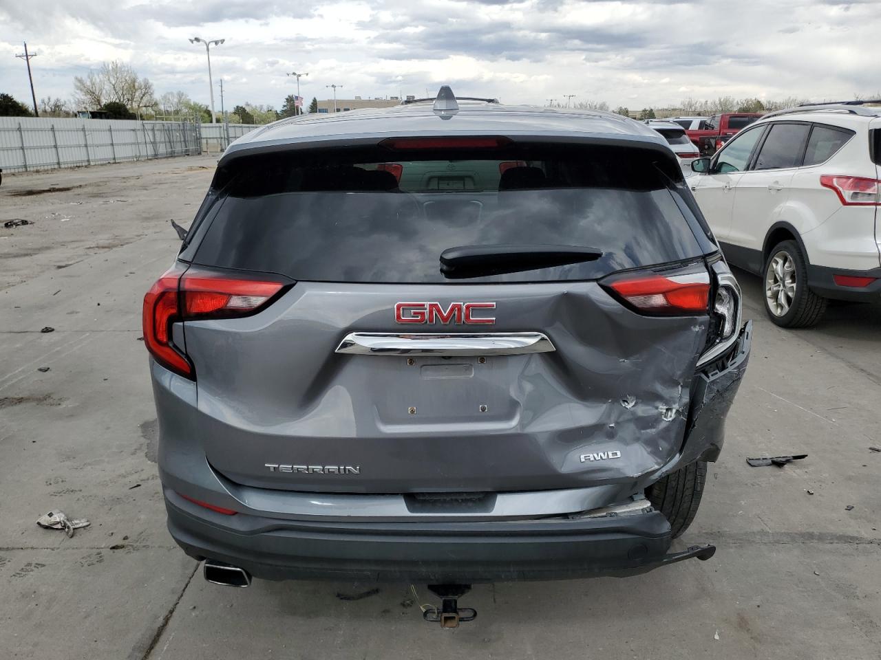 3GKALTEX8JL214746 2018 GMC Terrain Sle