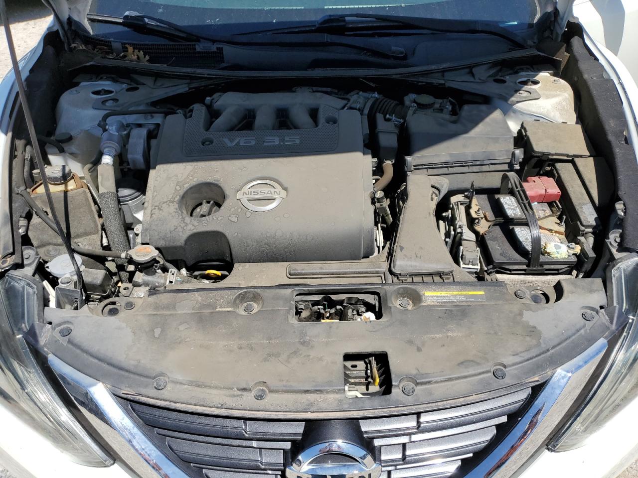 VIN: 1N4BL3AP0GC199630 2016 NISSAN ALTIMA