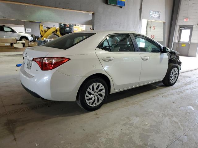 2018 Toyota Corolla L VIN: 5YFBURHE9JP805780 Lot: 53197014