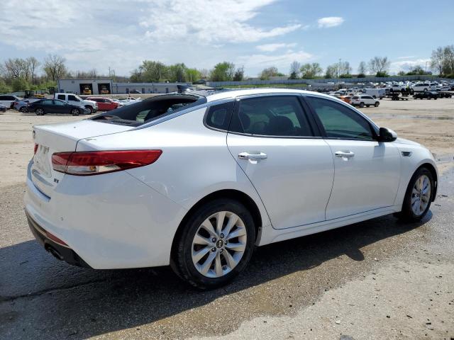 VIN 5XXGU4L3XGG021527 2016 KIA Optima, EX no.3