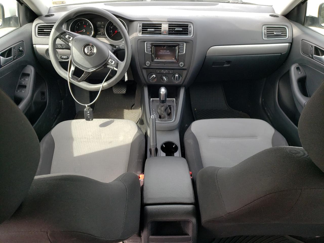 3vw2b7aj9hm375703 3VW2B7AJ9HM375703 2017 Volkswagen Jetta S