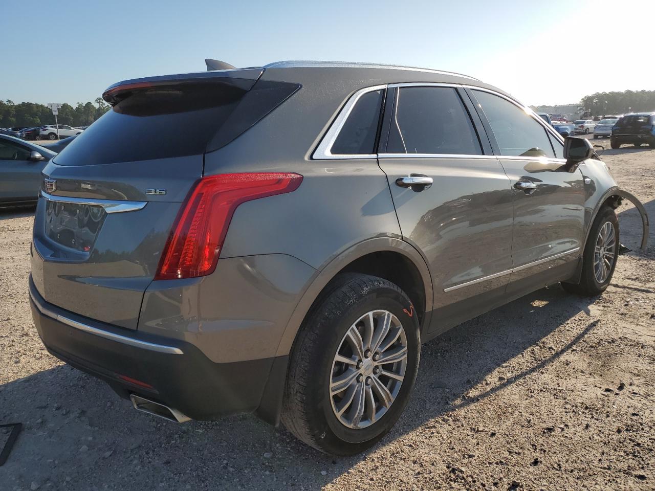 2017 Cadillac Xt5 Luxury vin: 1GYKNBRS6HZ245655