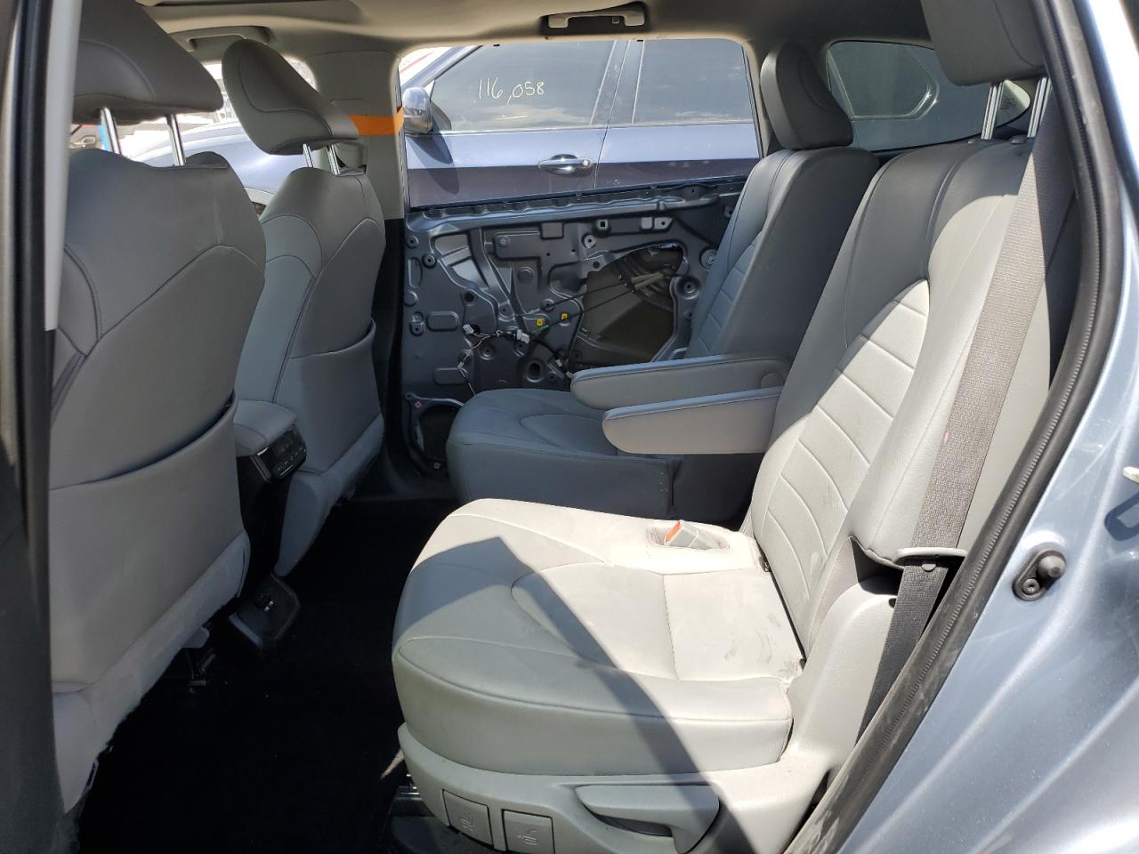 5TDHARAH3LS002397 2020 Toyota Highlander Hybrid Xle